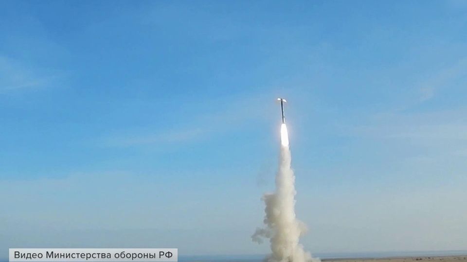 районе Одессы на военном аэродроме уничтожен ангар с вооружением, поступившим из США и Европы