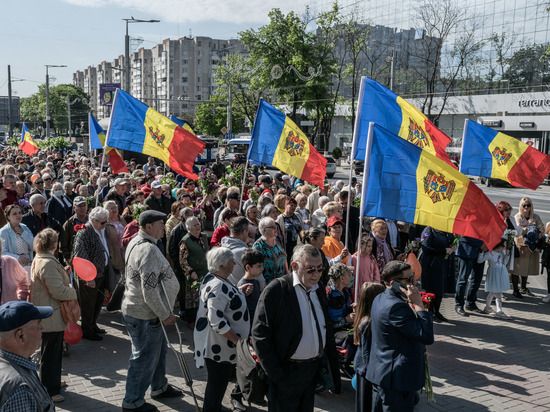 Присоединение Молдавии к Румынии увязали с захватом российскими военными Одессы