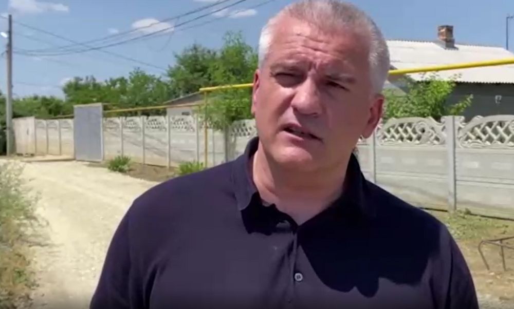 Глава Крыма Аксёнов подтвердил удар ВСУ по российским вышкам в Черном море