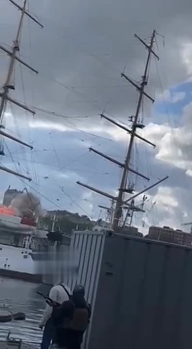 ������ ����������: ������, ������ ������, �������� �� ������� "������" ����������� � ���� � ������� ���� �� ������ ����� ���