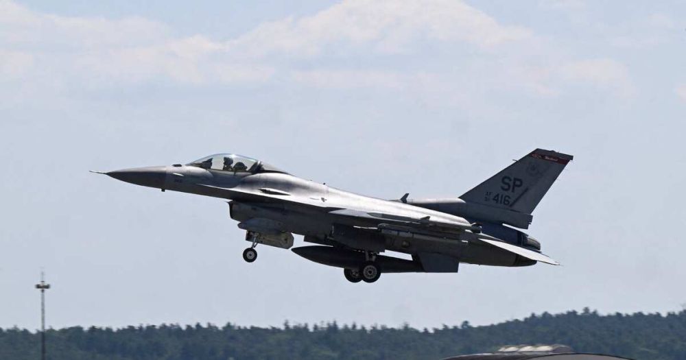 ��������� ������ � ������������� F-16 ��� �������� ��������