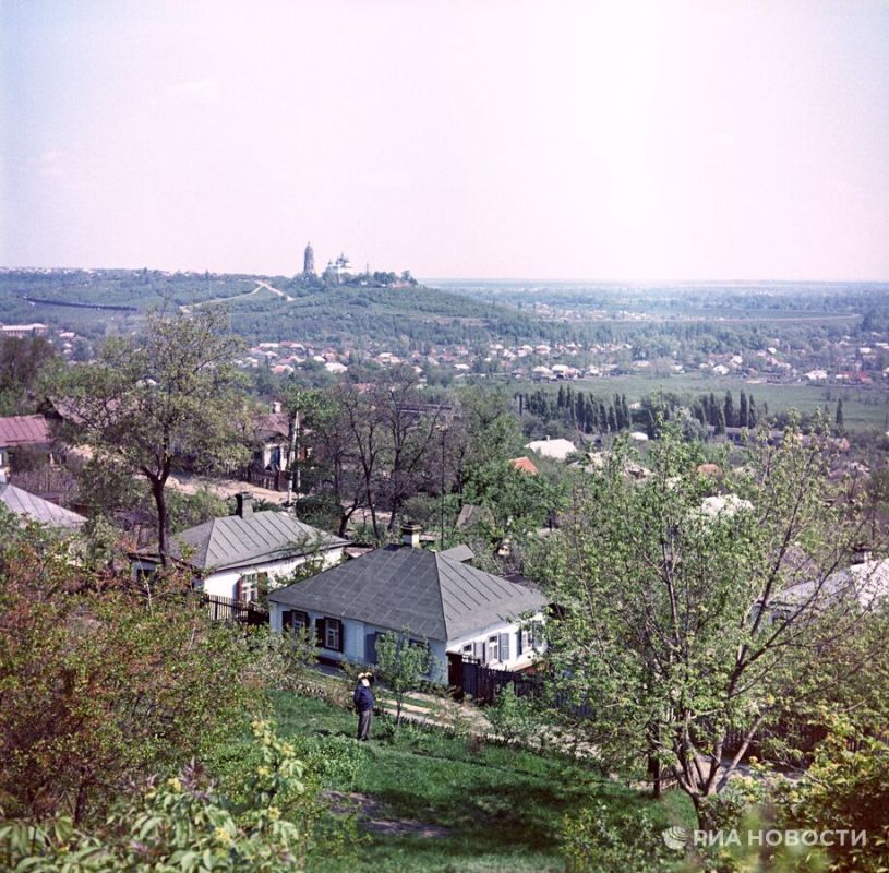 В нескольких областях Украины объявили воздушную тревогу