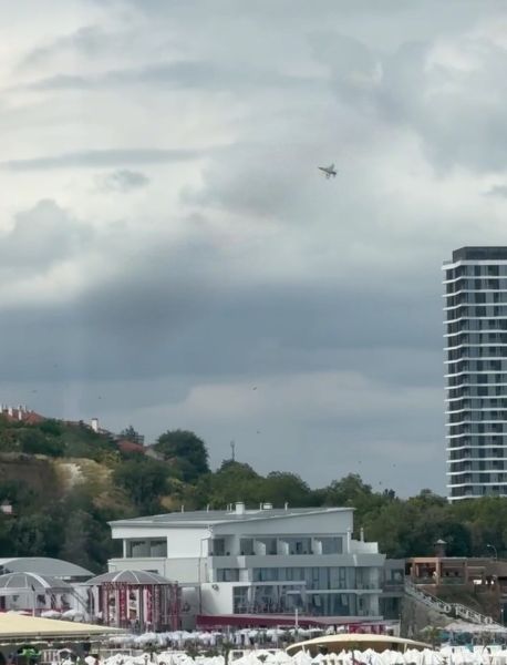 Над Одессой заметили истребитель F-16