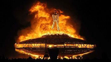  :   Burning Man  