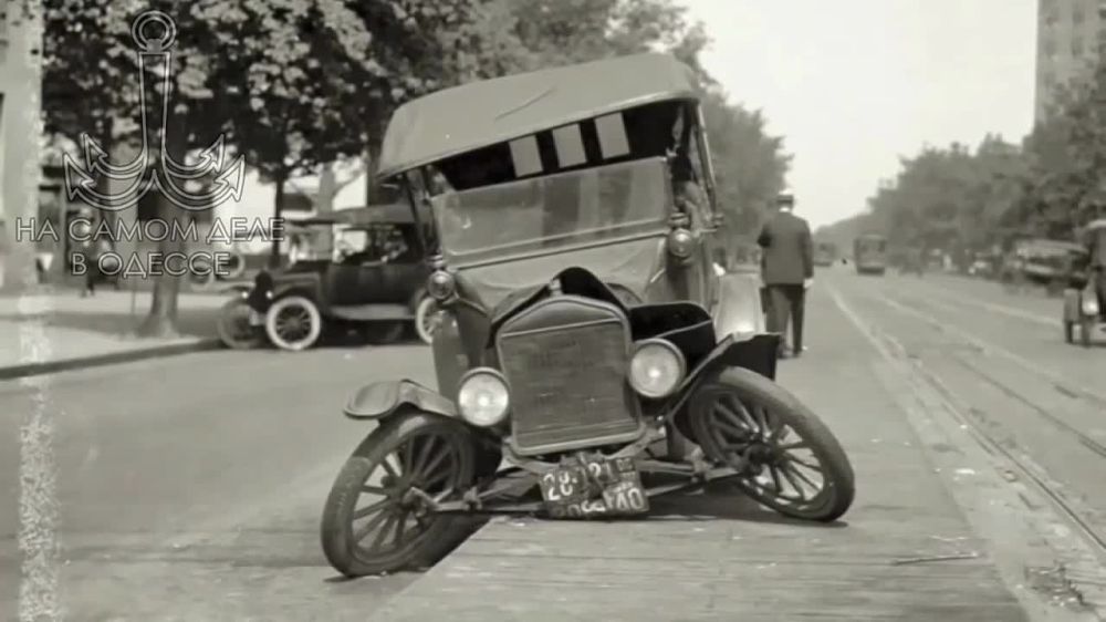 �������� �������� ���� �����: 25 ������ 1938 - 25 ���� 1980
