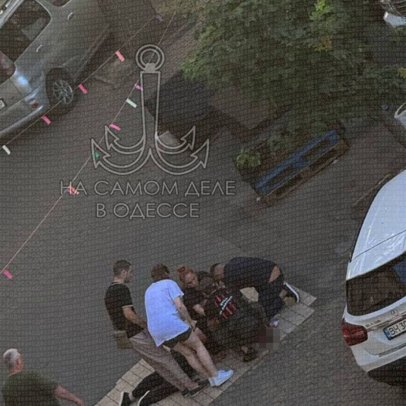 На Соборной площади произошла стрельба — в 25-летнего молодого человека выстрелили в голову из огнестрельного оружия