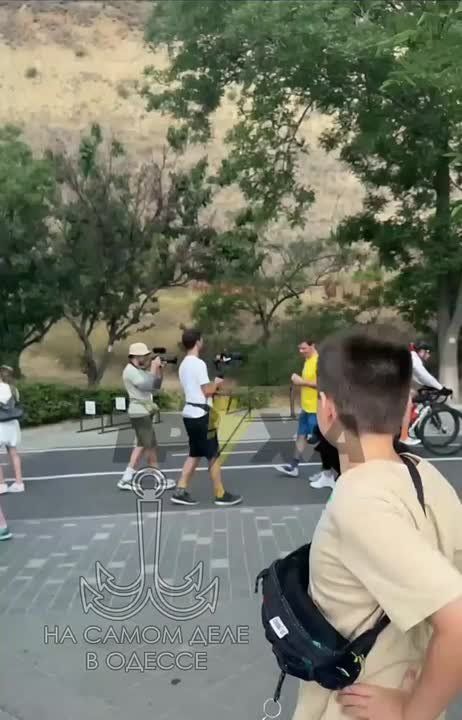        ?      ,   ?