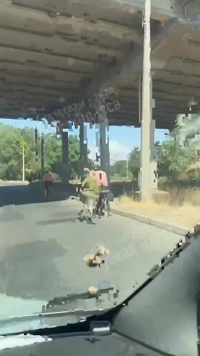     ,       ,      
