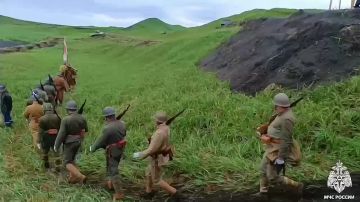 Сотрудники МЧС России участвуют в памятных мероприятиях по случаю 80-ой годовщины окончания Второй мировой войны