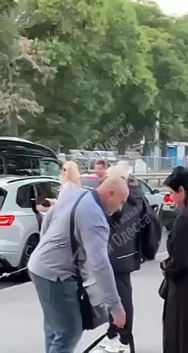  -      ,   
