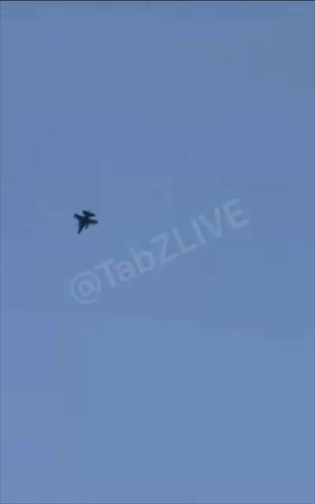    F-16          