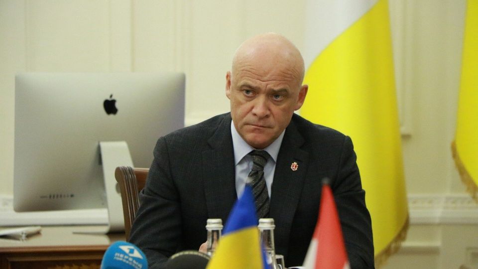 Украинцы обратились к Зеленскому: петиция о лишении гражданства Труханова набрала необходимые голоса