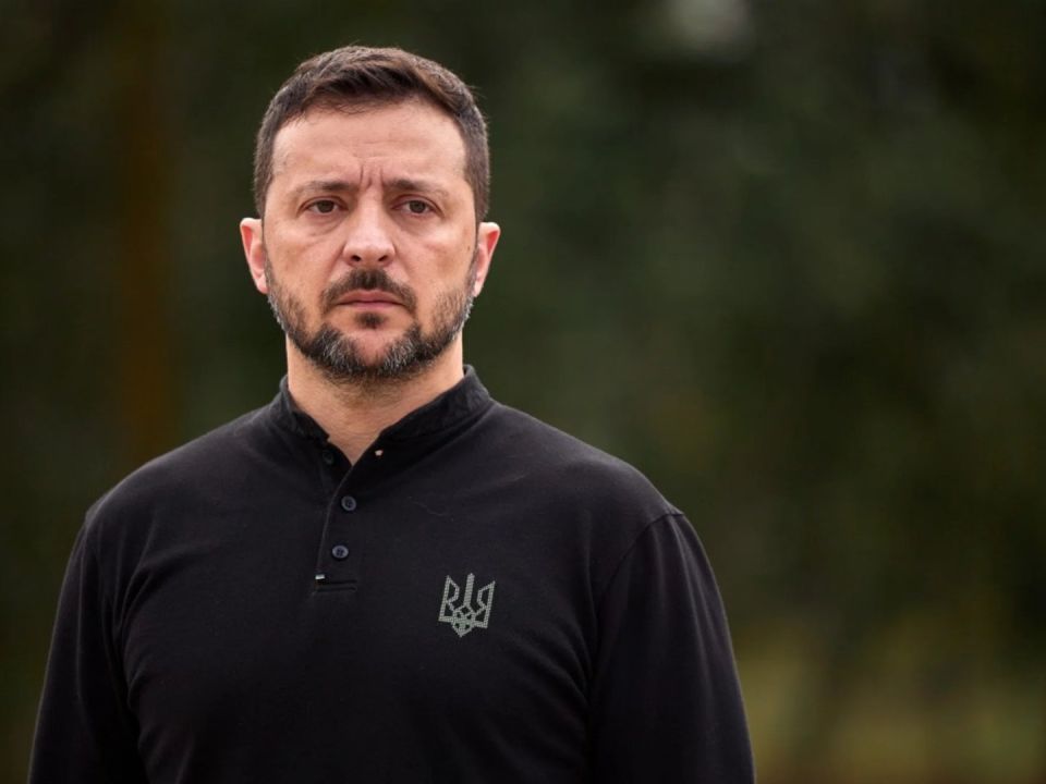 Зеленский лишил украинского гражданства мэра Одессы, депутата и артиста