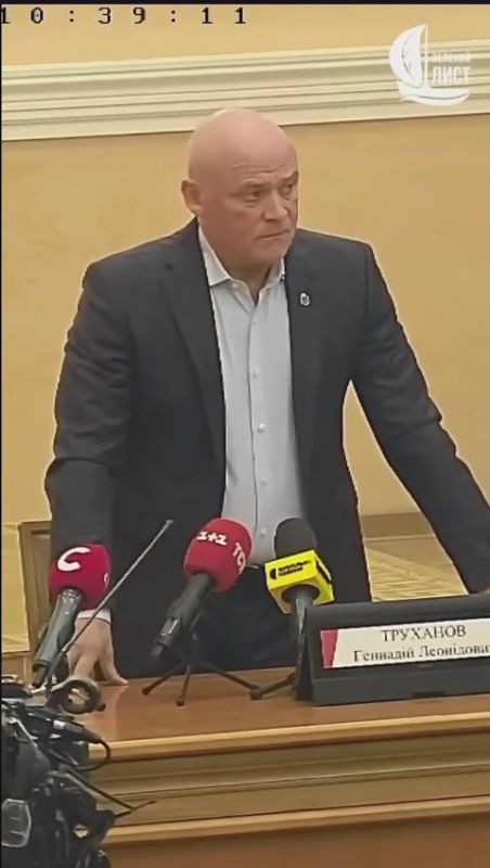 Труханов заявил, что у жены главы Одесской ОВА тоже есть паспорт РФ и даже бизнес с Москвой