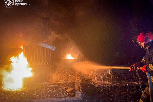 Кулеба заявил о повреждении инфраструктуры Одесской и Черкасской областей