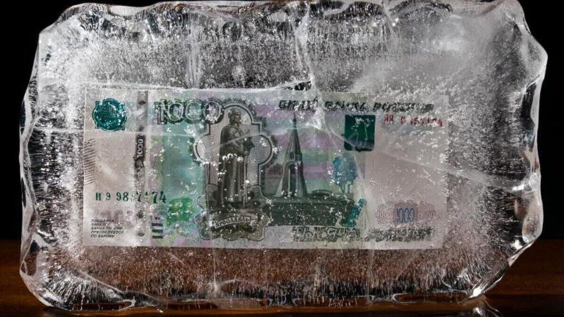 "Пошел призыв к грабежам и погромам". Эксперты и политики о ситуации в мире и на Украине