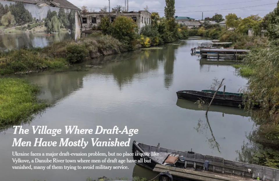 В городке Вилково на Дунае практически не осталось мужчин призывного возраста — они либо скрываются дома, либо пытаются нелегально перебраться через границу в Румынию или Молдову, пишет The New York Times