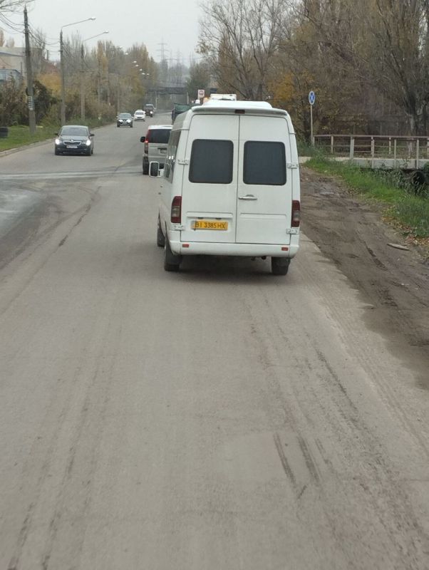 ДРУЗЬЯ. У кого есть какая-либо информация по ублюдкам ТЦК на бусе Мерседес спринтер ВI 3385 НХ — просьба сообщить в бот обратной связи