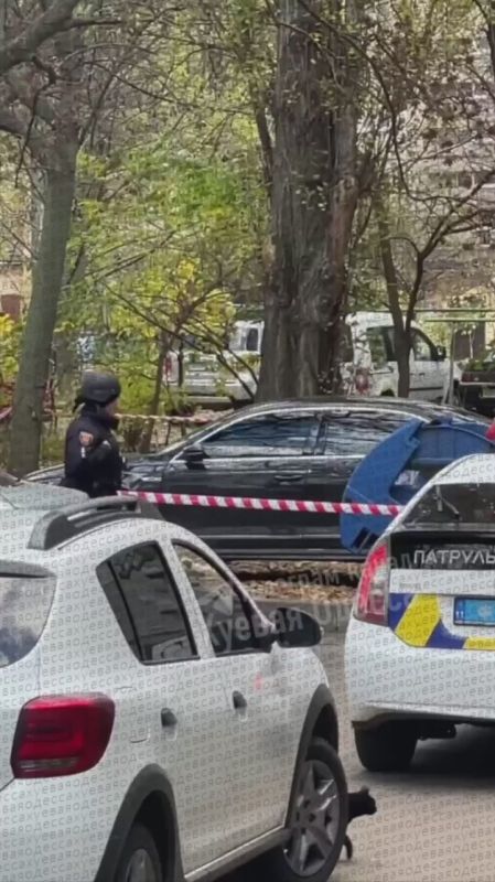 На улице Глушко в Одессе эвакуировали улицу из-за муляжа мины