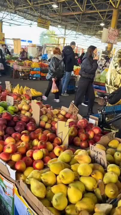 По Одессе ходит золотой человек