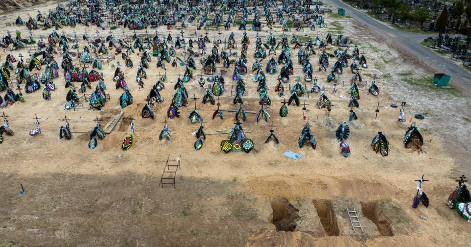 Le Monde: теневой похоронный бизнес расцвел на Украине