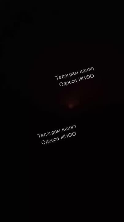 Ночью в Одессе прогремели взрывы, ранены четыре человека