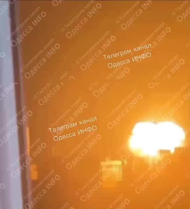 Одесские Telegram-каналы пишут о мощном взрыве в районе ТЭЦ на фоне воздушной тревоги