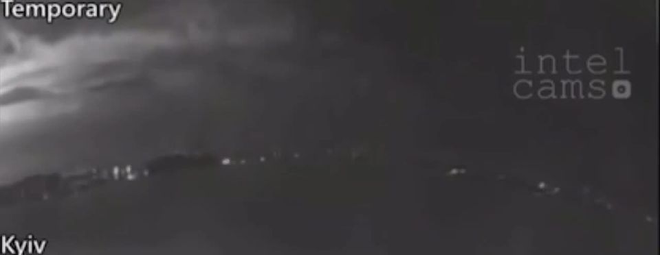 Взрывы прогремели в Одессе, передают украинские издания