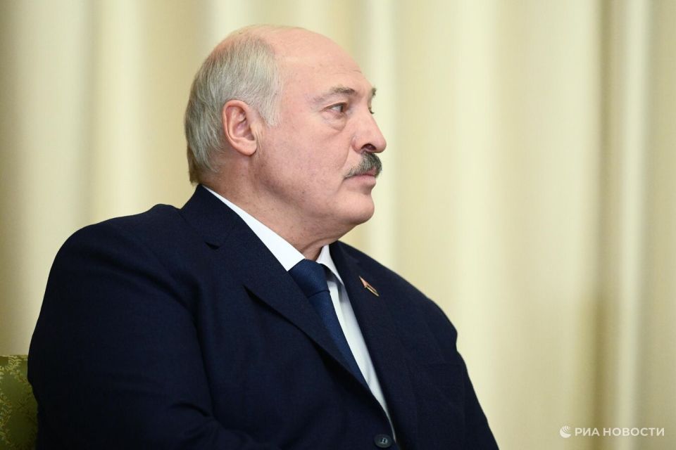 Лукашенко призвал Зеленского не торпедировать переговоры