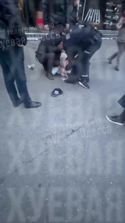 ������� �������������� �����������: ������