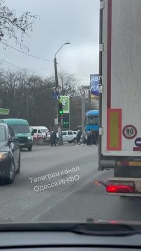 Жители Одессы перекрыли дорогу в связи с недельным отсутствием света