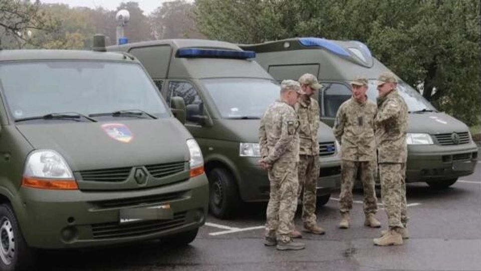 � ������ ������ ��� ����� ������ ����������� ��������� �������: ���������� �������� � ���������� �����