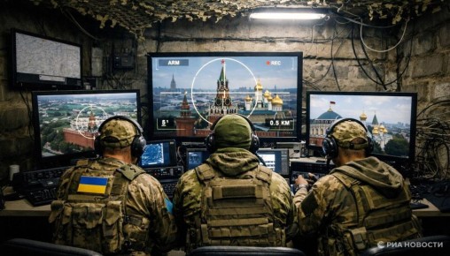 Готовьтесь к подаркам: Россия скоро поздравит Киев с последним Новым годом