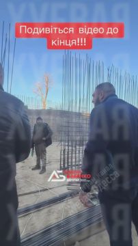 � ������ ������� ��������� �� "�����������" ������ ������� �������� � ������� � ������� ����������, ��������� ������� ������ � ���������� �� �������