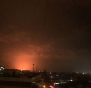 В Кривом Роге на фоне воздушной тревоги уже несколько часов раздаются взрывы