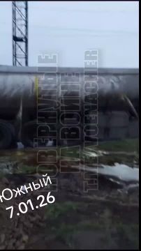 Южный Одесской области.. Кассетный «Искандер» изрешетил автоцистерны с маслом. Продолжается работа по лишению прибыли зелебобского концлагеря