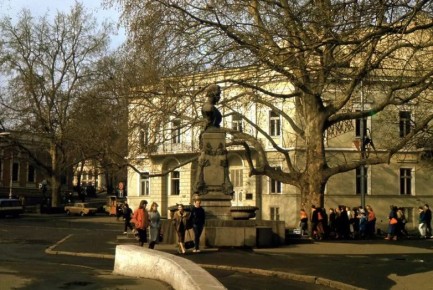 ����������� �� ������ 80-�