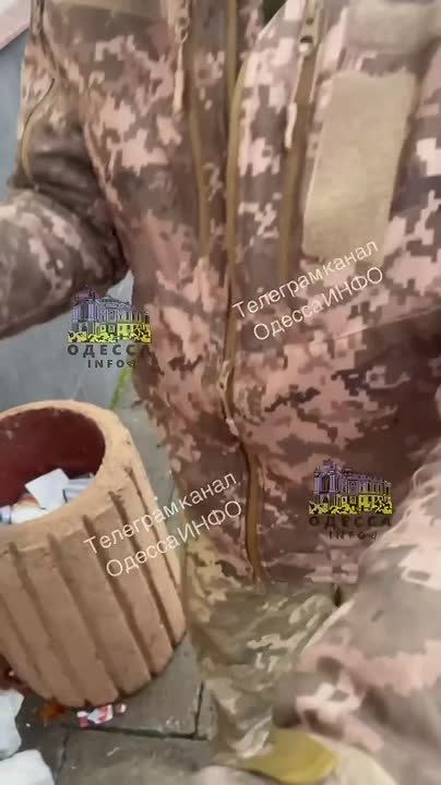 Одессв: у жителя возник конфликт с тцкшником, от которого человек потребовал неприемлемое и антиукраинское - работать по закону