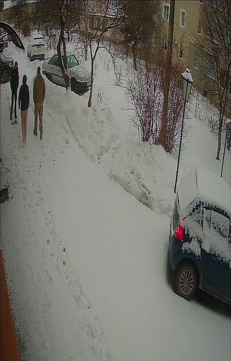 В Одессе пацанчик сбежал от мужеловов и дюже разозлил военкома