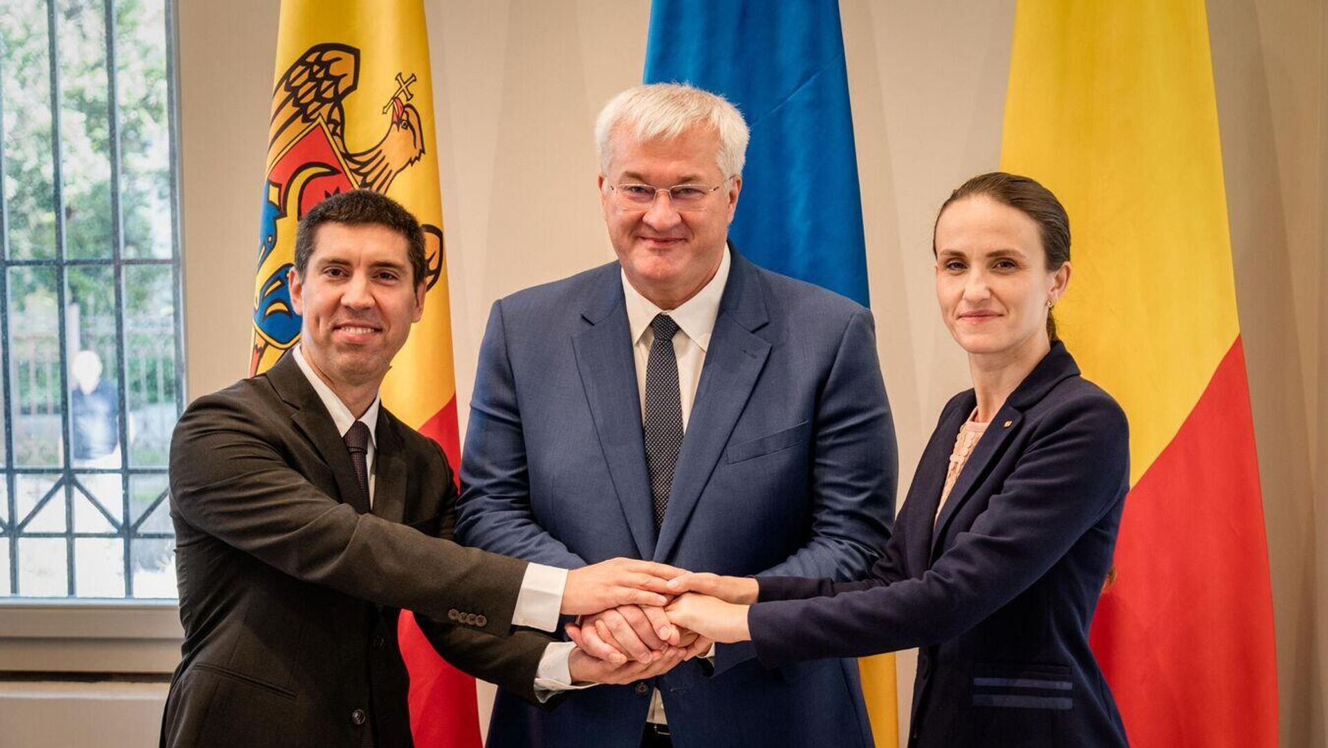 "Одесский треугольник" в стиле милитари. Румыния, Молдавия и Украина хотят уничтожить Приднестровье