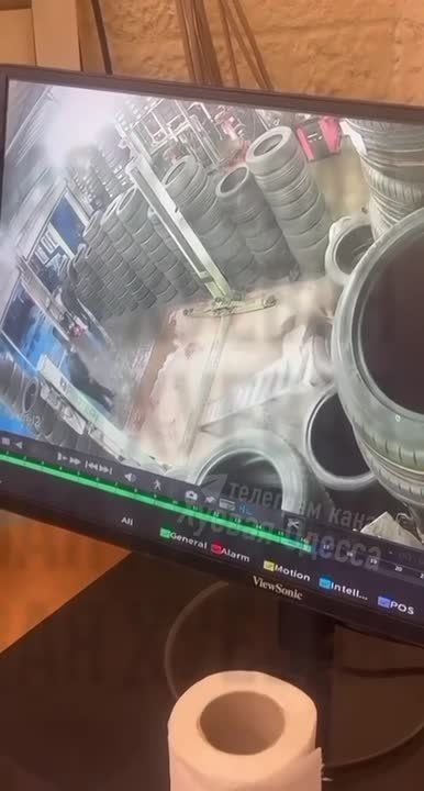 Сотрудники одесского СТО развлекаются как могут