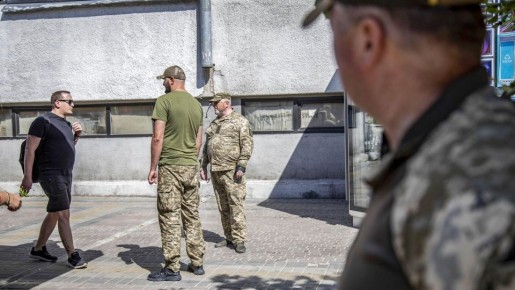 Житель Одессы «отбился» от сотрудников ТЦК с помощью огнетушителя