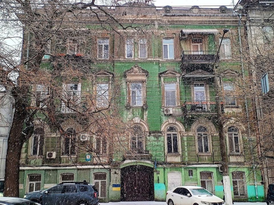 ������ ����, ������. ������� �����������, 23 ������� �����������: ���� ��������� +4��, ��������� ����� ��� -1��