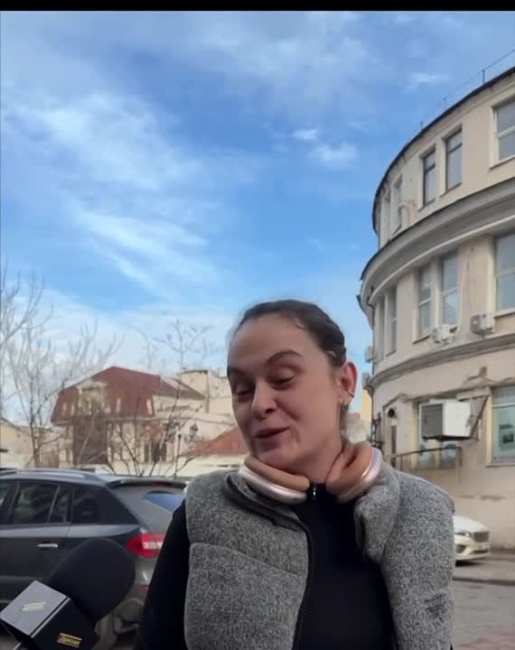 Помните, мы рассказывали о том, как в Одессе сотрудники почты собирали деньги на зарплату уборщице?