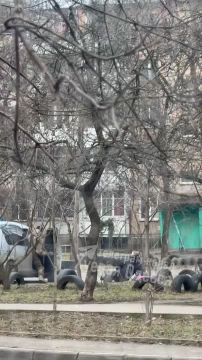 ����� ���������. ������, ��. ������ ������� ������ �������� ��� ������ �� ����������� ����: ������� �������� �� ����� � �������, ���� ����������� � ��� �� ����