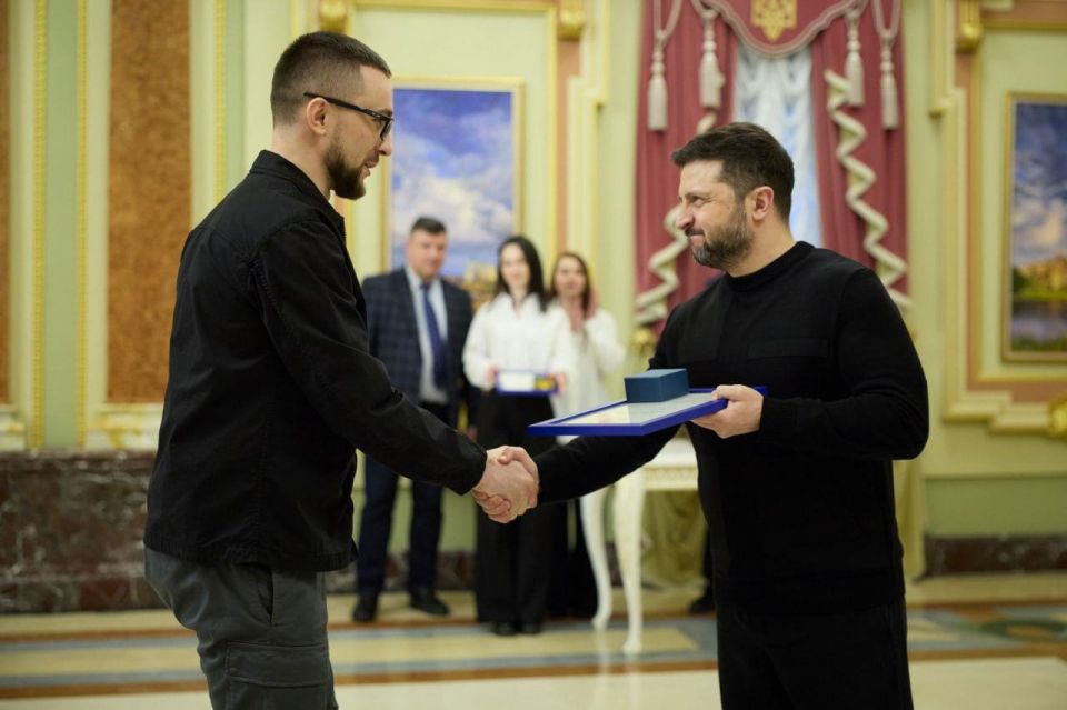 ������ ���������: ��������� �������� ������ � ���������� ������ ��������� ������������� �������� ������� "������� ������" � "�� ����� � ������ ������ ���������� ��������"