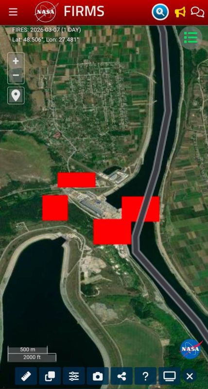 Очаги пожаров фиксируются на территории Днестровской ГЭС, ТЭЦ-5 в Киеве и на месте расположения резервуаров горюче-смазочных материалов в порту Одессы