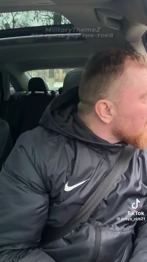 Ну тут всего 2 варианта:. 1. У мужика бронь от службы