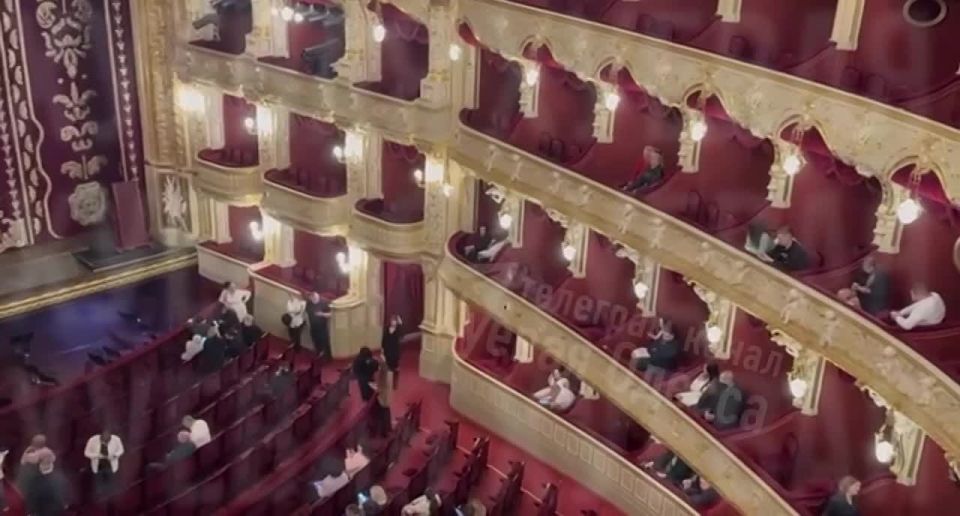 ������ ��������: ������. �����-�� ����� � ����������������� ������� �������� ������� ��-�� ����, ��� � ���� ���-�� ������������ ��-������