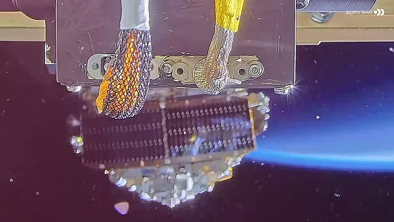 23 марта в 20 часов 24 минуты с космодрома Плесецк состоялся первый пакетный запуск 16 космических спутников целевой группировки связи БЮРО 1440 — на этот раз уже не экспериментальный, а рабочий, серийный